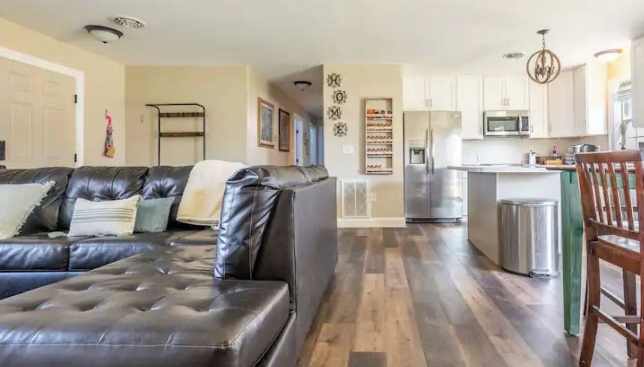 Photo of Livingroom in Annville