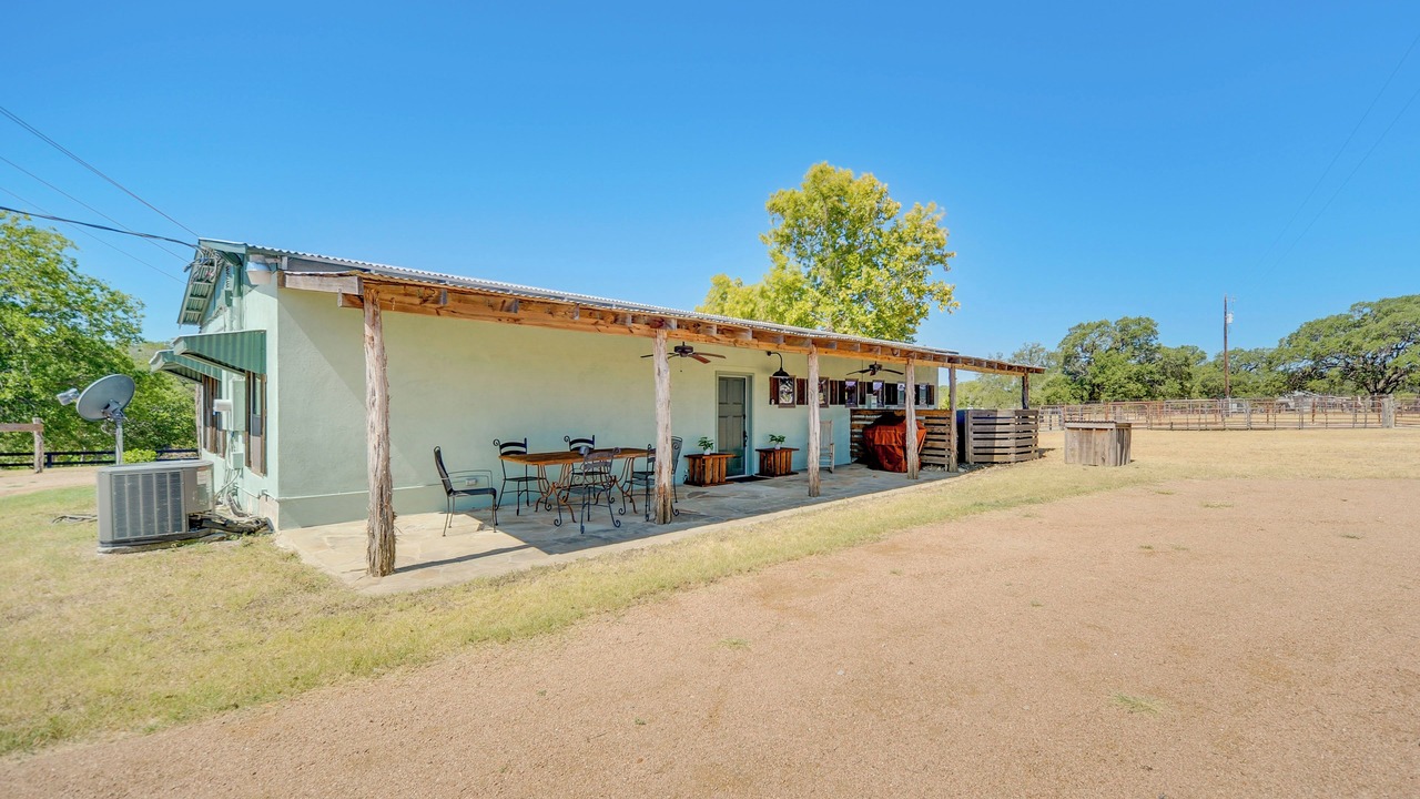 Photo of Others in Blanco