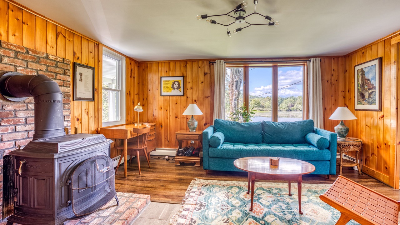 Photo of Livingroom in Canaan