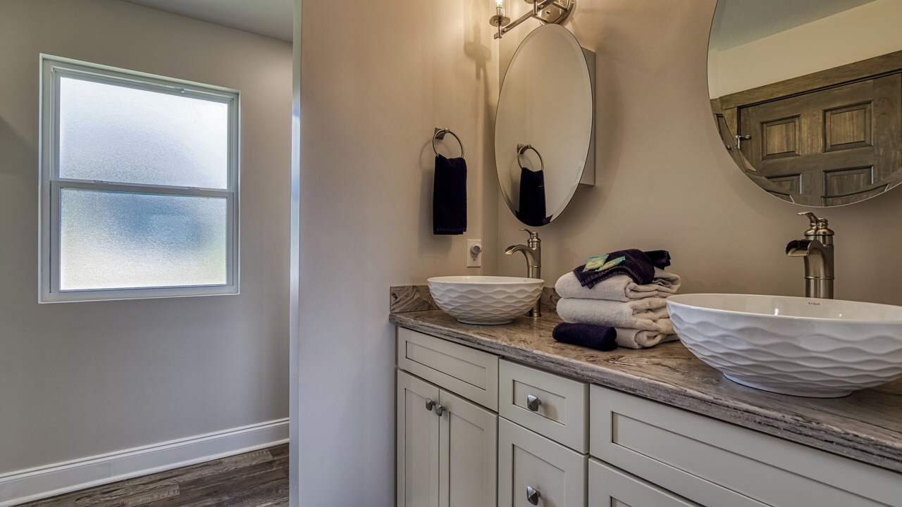 Photo of Bathroom in Kodak