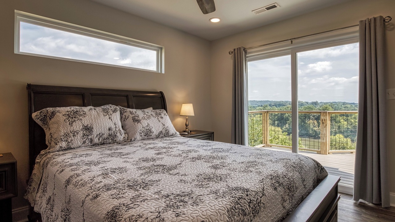Photo of Bedroom in Kodak