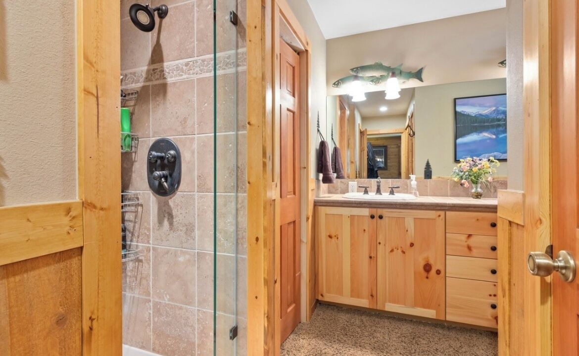 Photo of Bathroom in Drake