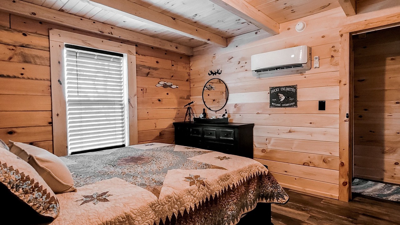 Photo of Bedroom in Ten Mile
