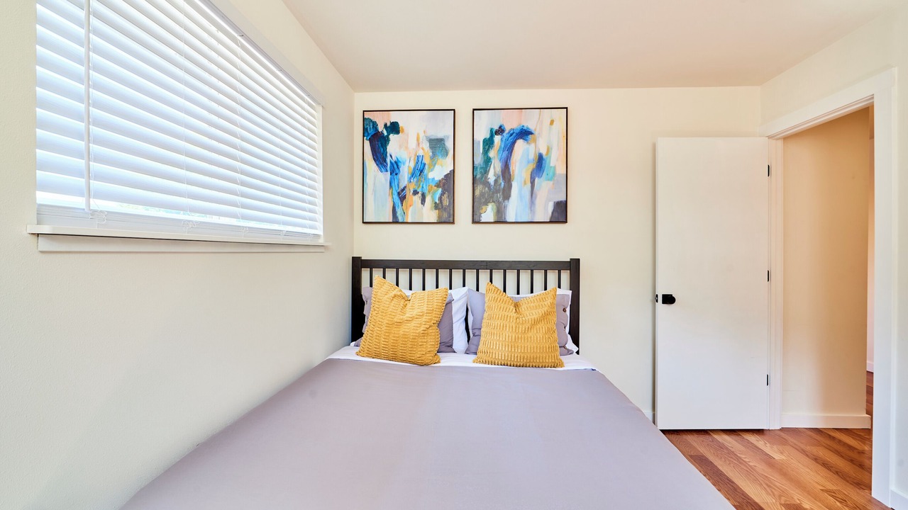 Photo of Bedroom in Everett