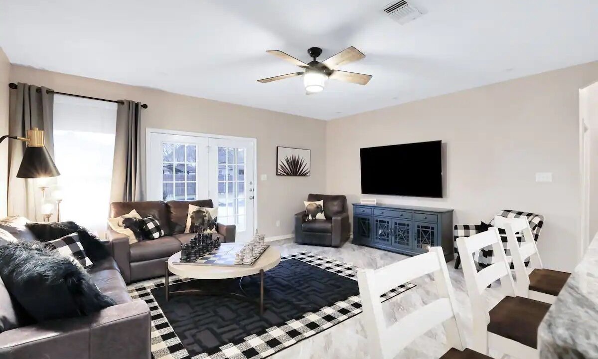Photo of Livingroom in Cibolo