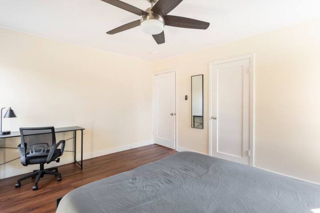Photo of Bedroom in Millbrae