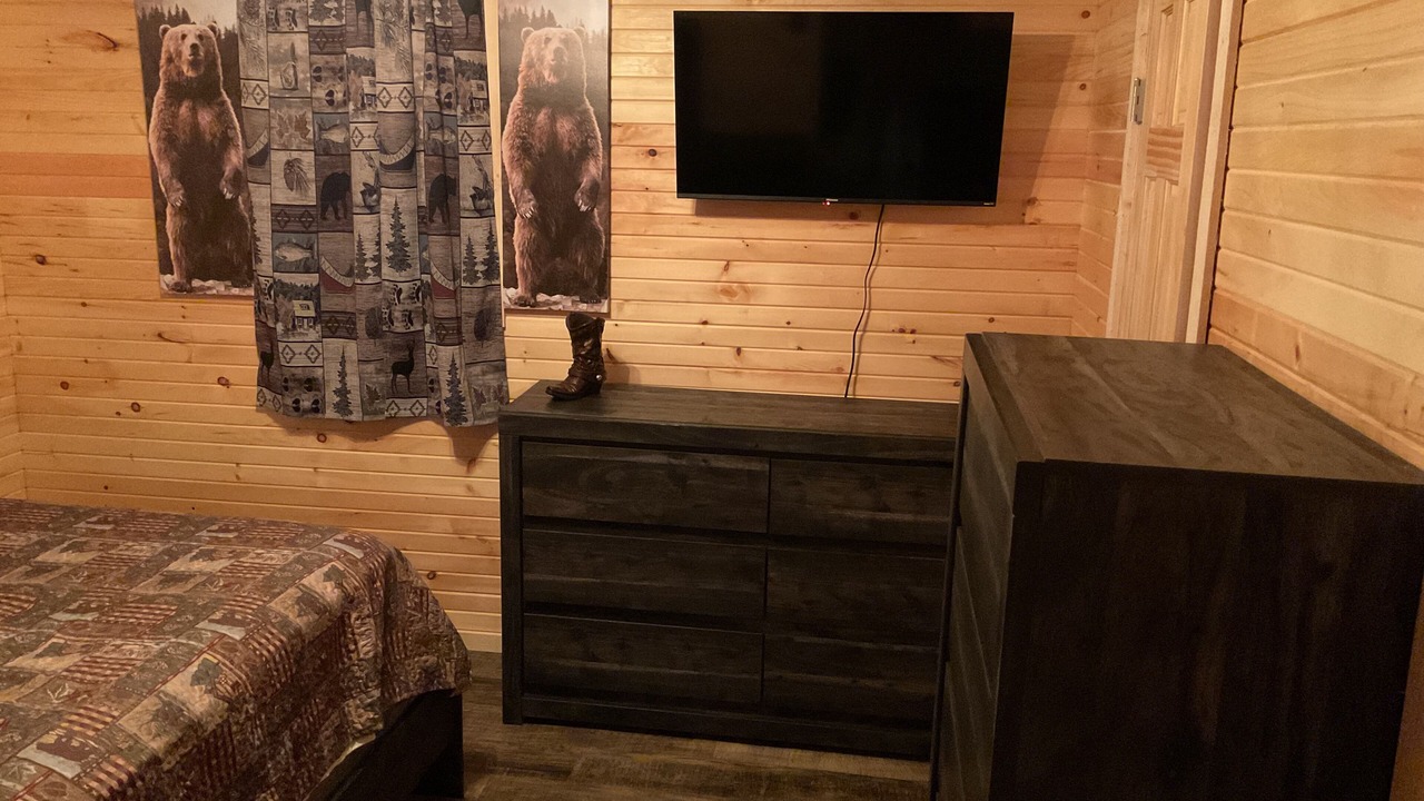 Photo of Bedroom in Leeper