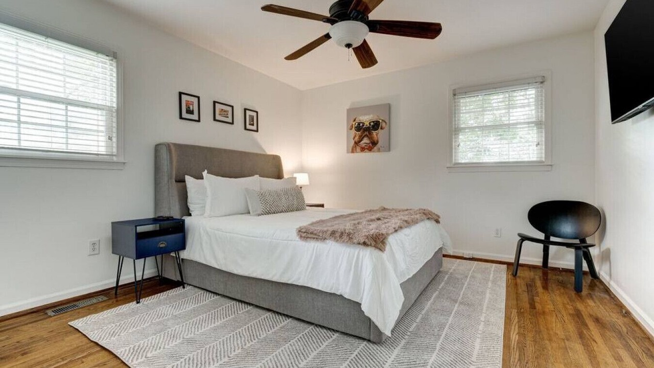 Photo of Bedroom in Crestline Heights