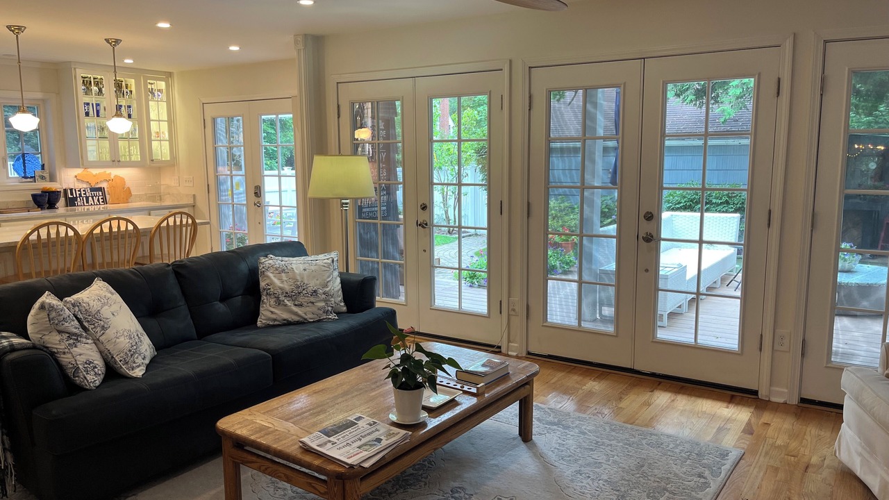 Photo of Livingroom in Ypsilanti