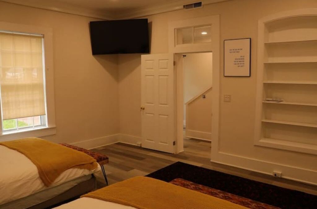 Photo of Bedroom in Rutledge Hill