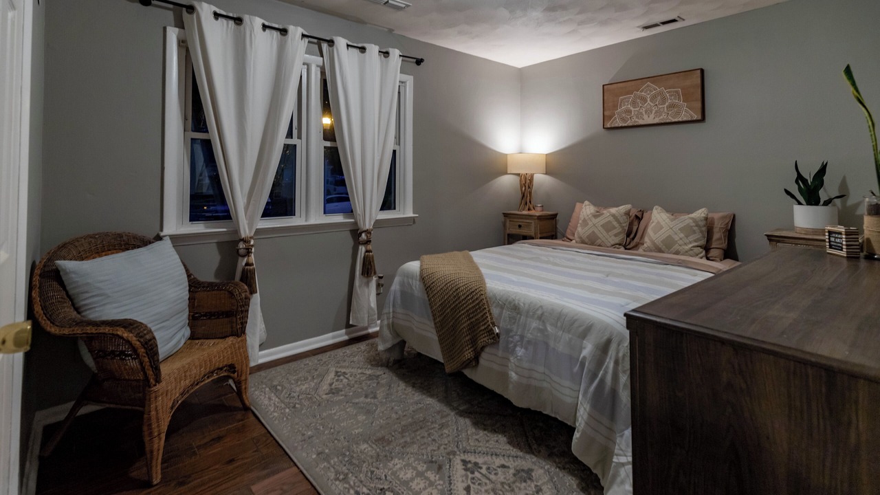Photo of Bedroom in Norfolk - Virginia Beach