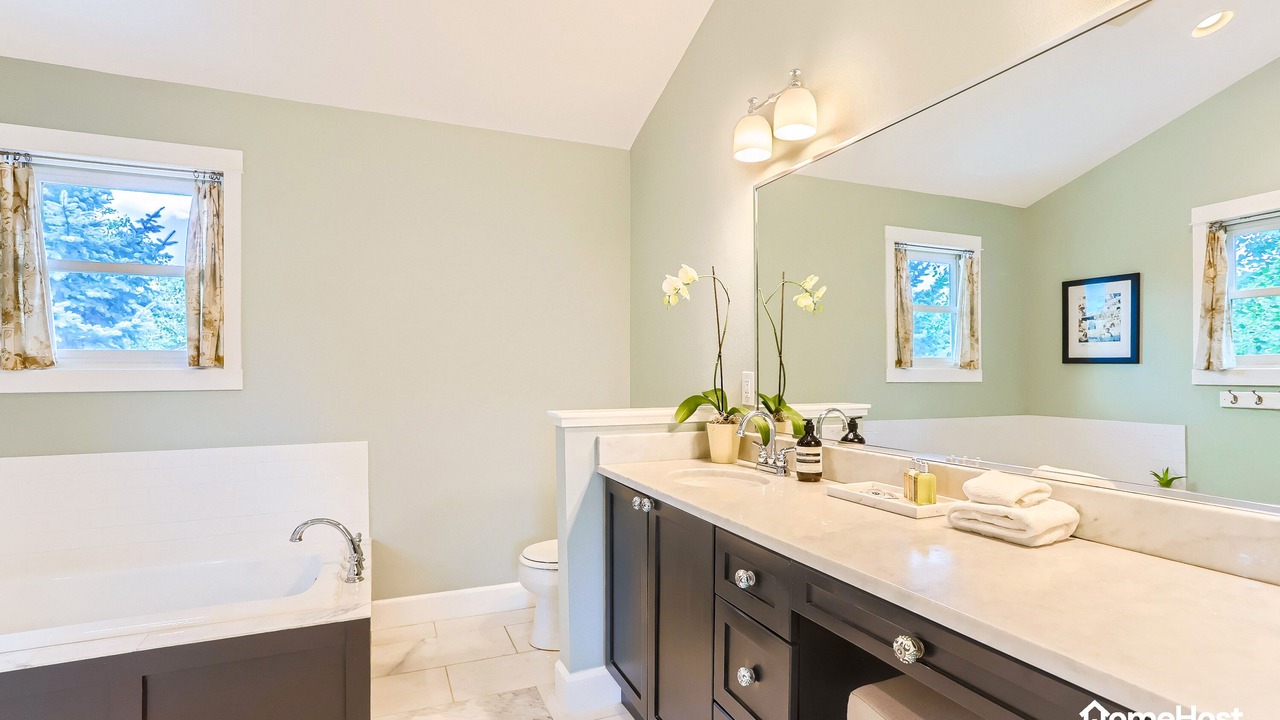 Photo of Bathroom in Old North Boulder