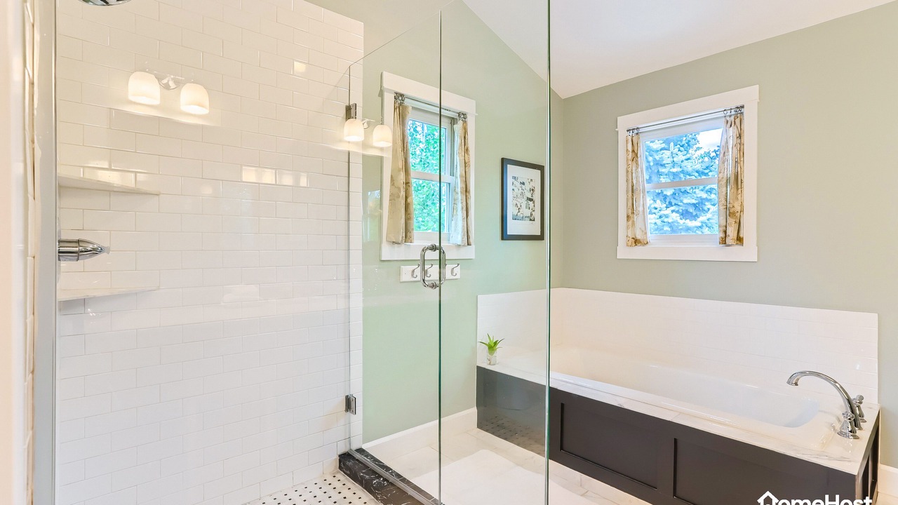 Photo of Bathroom in Old North Boulder