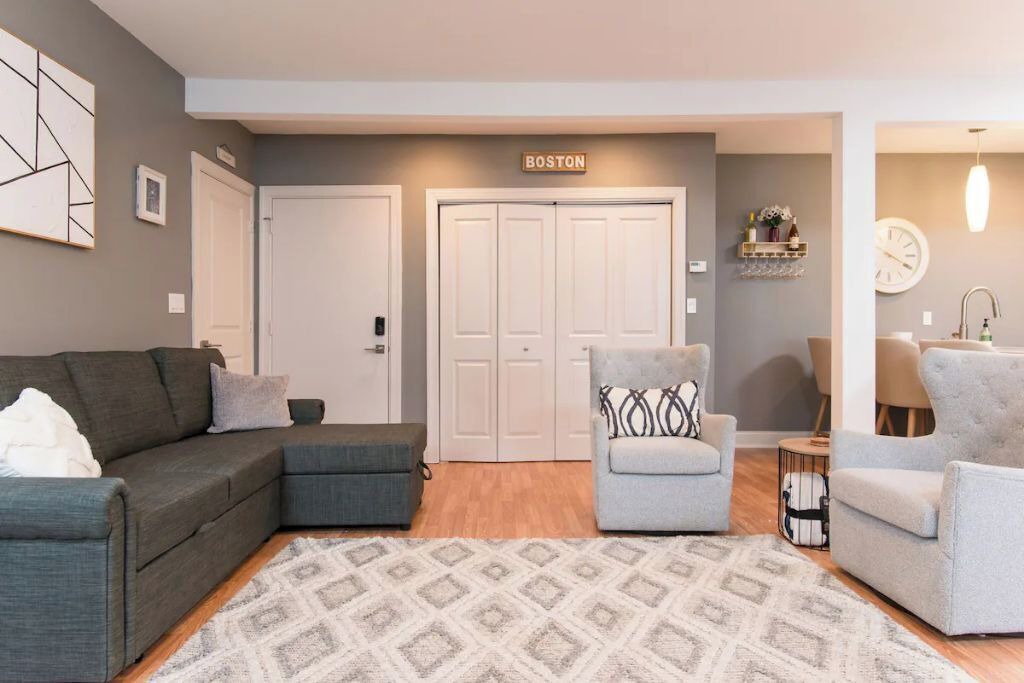 Photo of Livingroom in Woburn