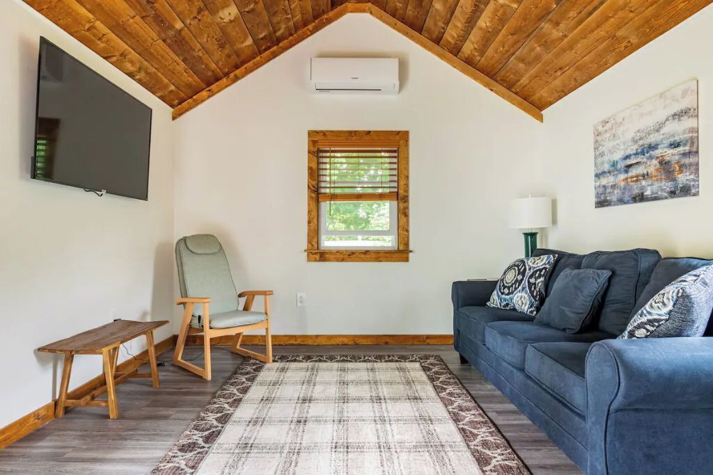 Photo of Livingroom in Woburn