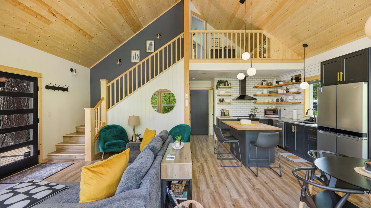 Photo of Livingroom in Paradise Estates