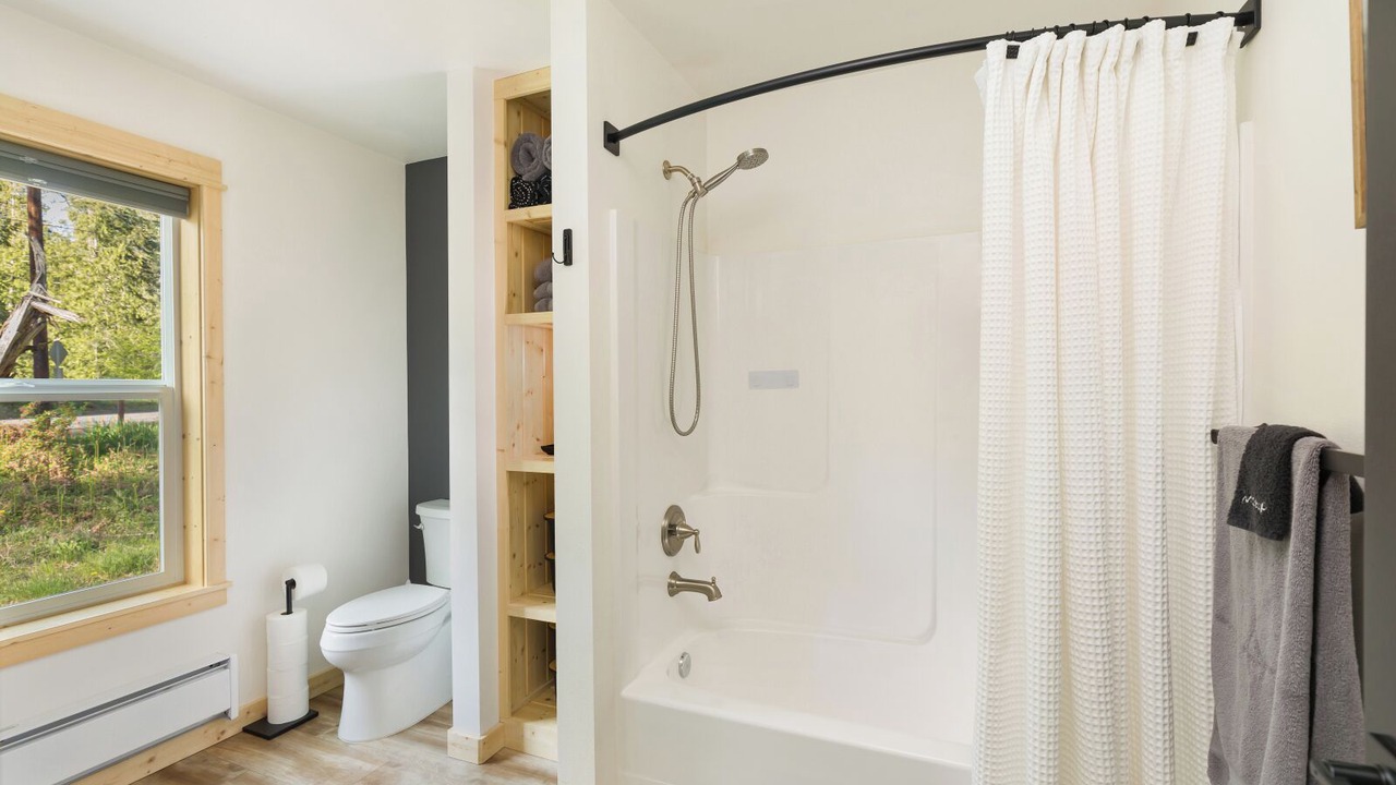 Photo of Bathroom in Paradise Estates