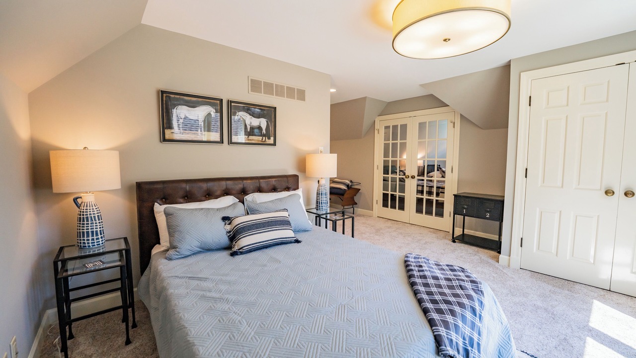 Photo of Bedroom in Niles