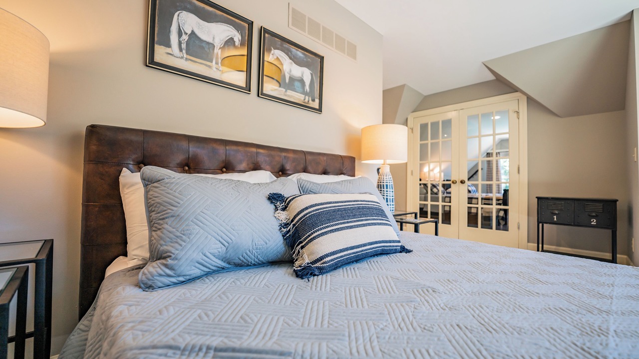 Photo of Bedroom in Niles