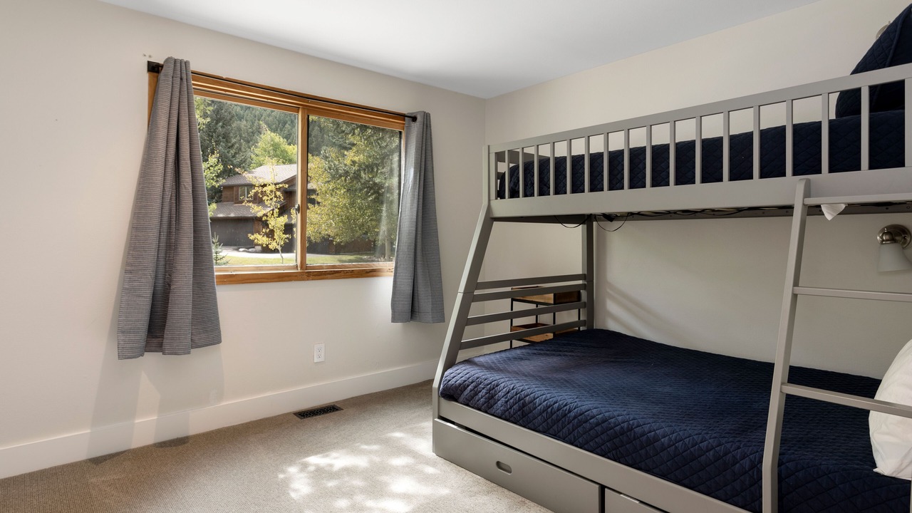 Photo of Bedroom in Eagle-Vail