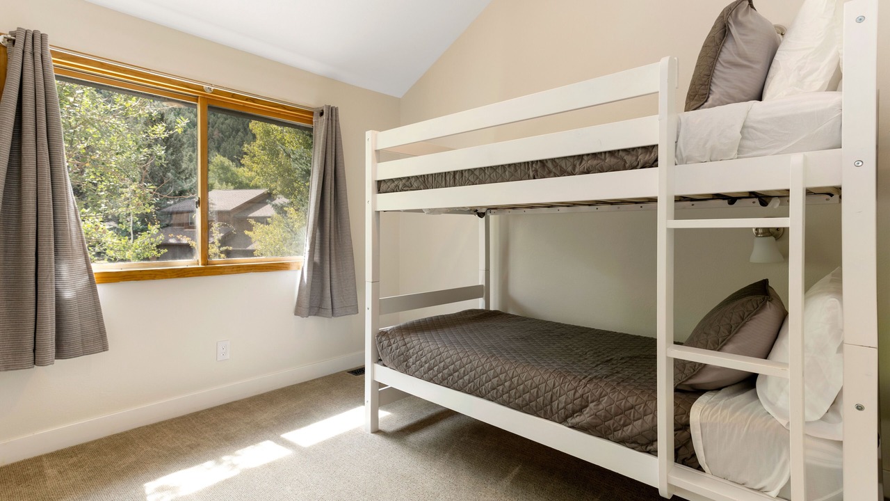 Photo of Bedroom in Eagle-Vail