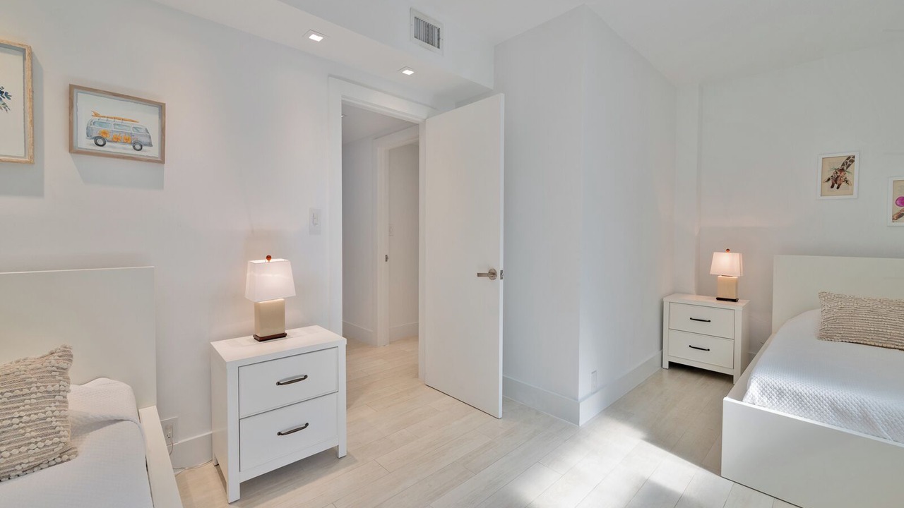 Photo of Bedroom in Key Biscayne