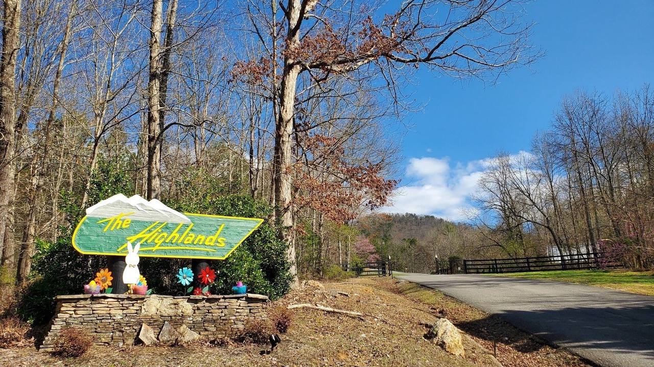 Photo of Others in Tellico Plains