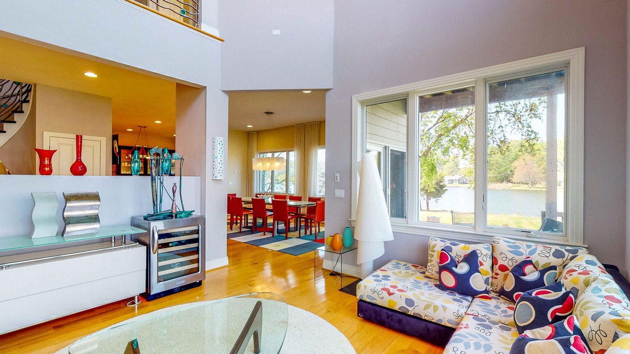 Photo of Livingroom in Unionville