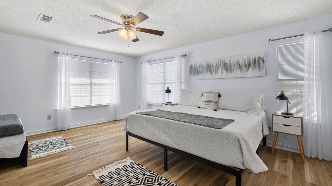 Photo of Bedroom in Leander