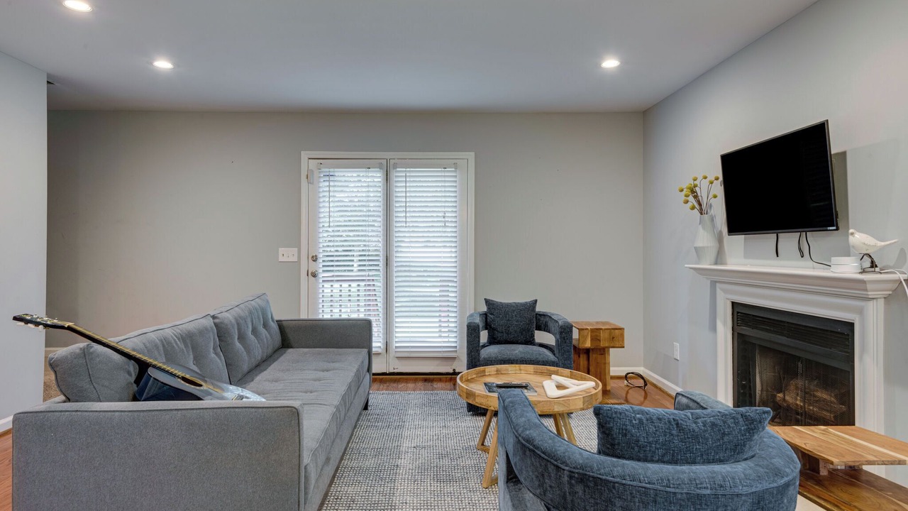 Photo of Livingroom in Green Hills