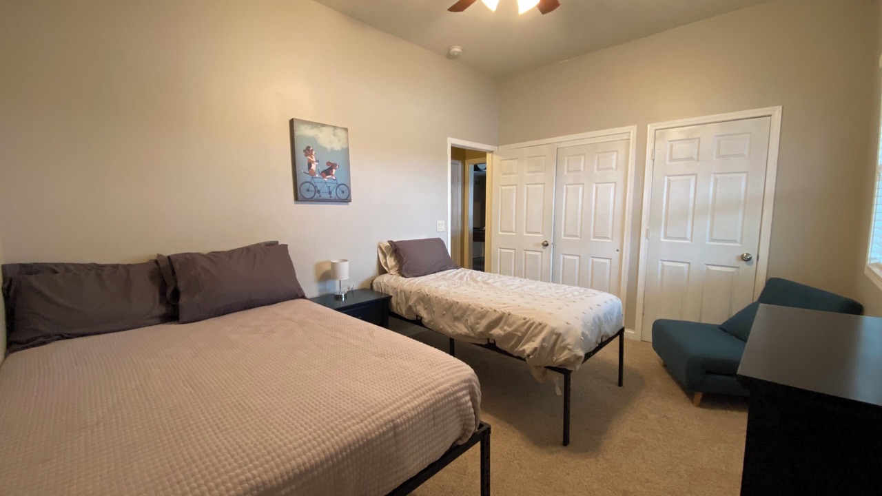 Photo of Bedroom in Camdenton