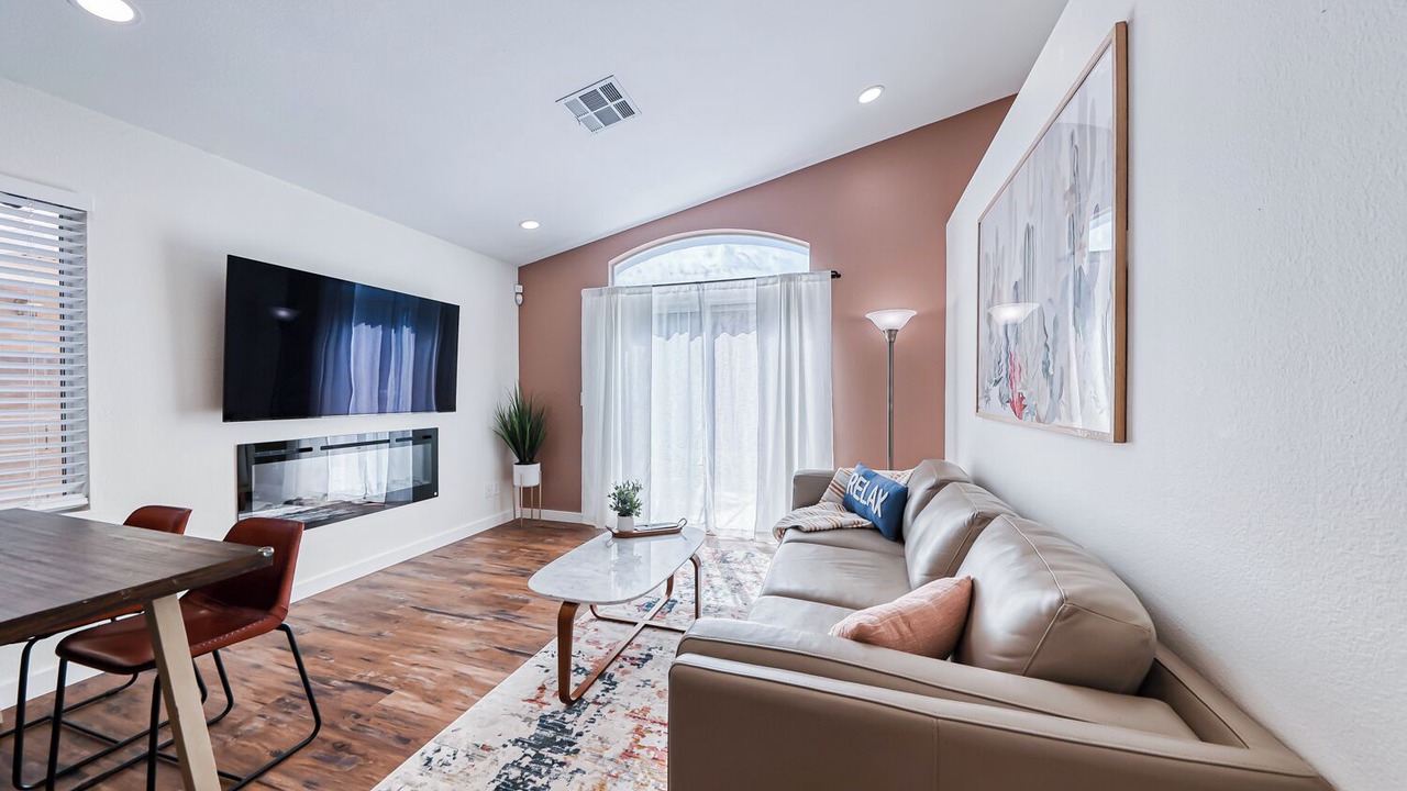 Photo of Livingroom in Summerlin