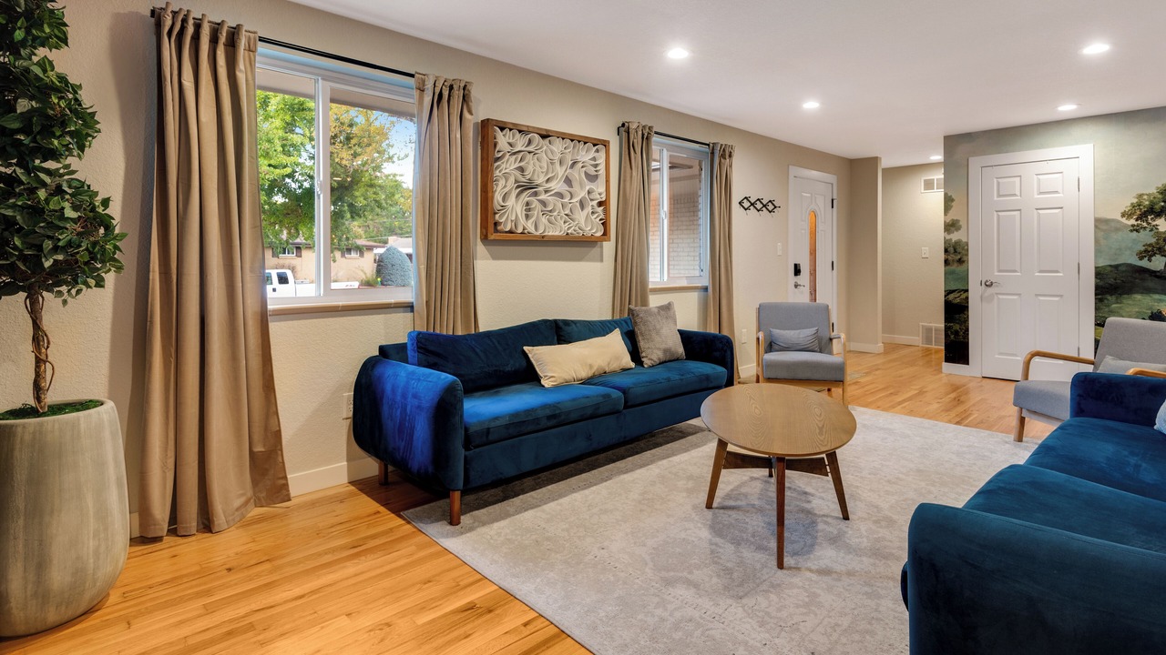 Photo of Livingroom in Northwest Arvada