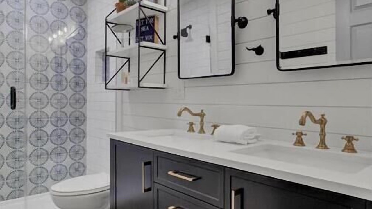 Photo of Bathroom in Twin Oaks