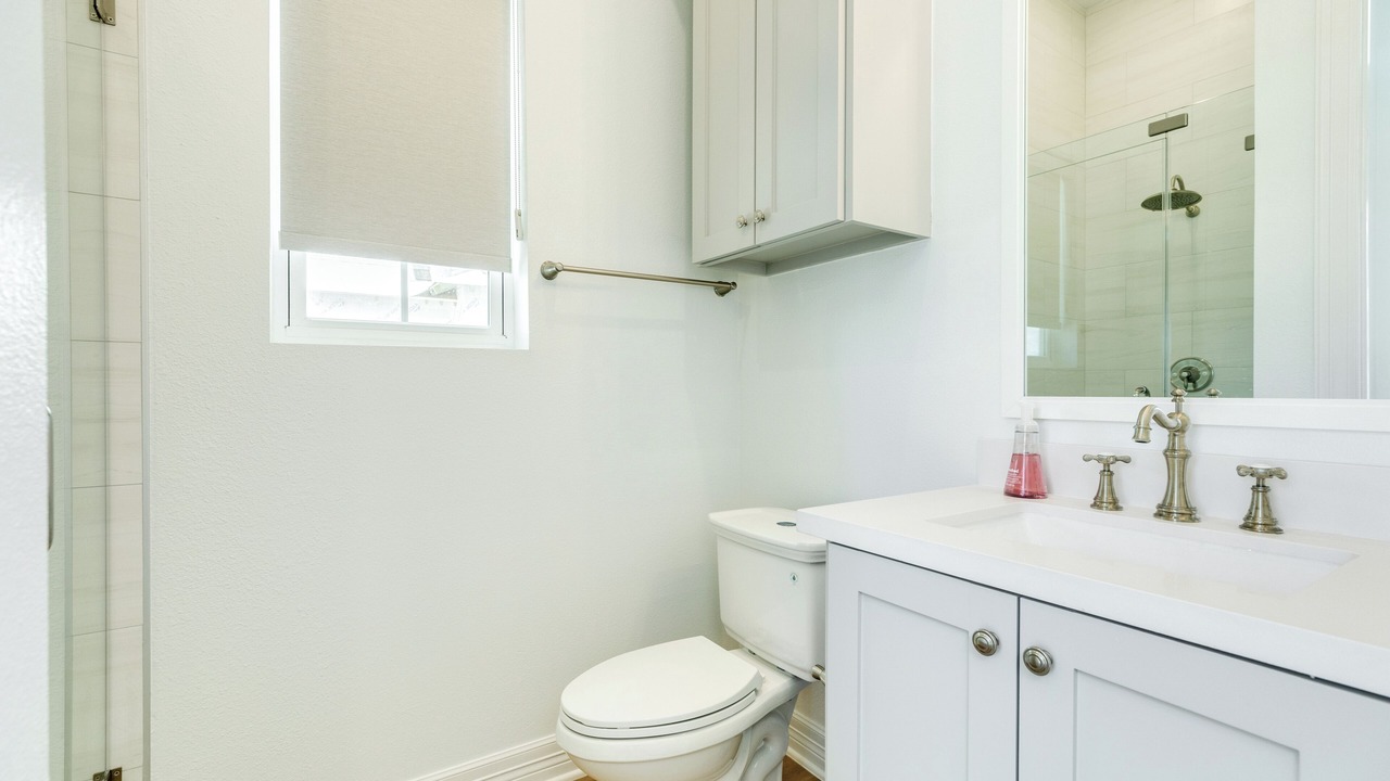 Photo of Bathroom in Beachside Village