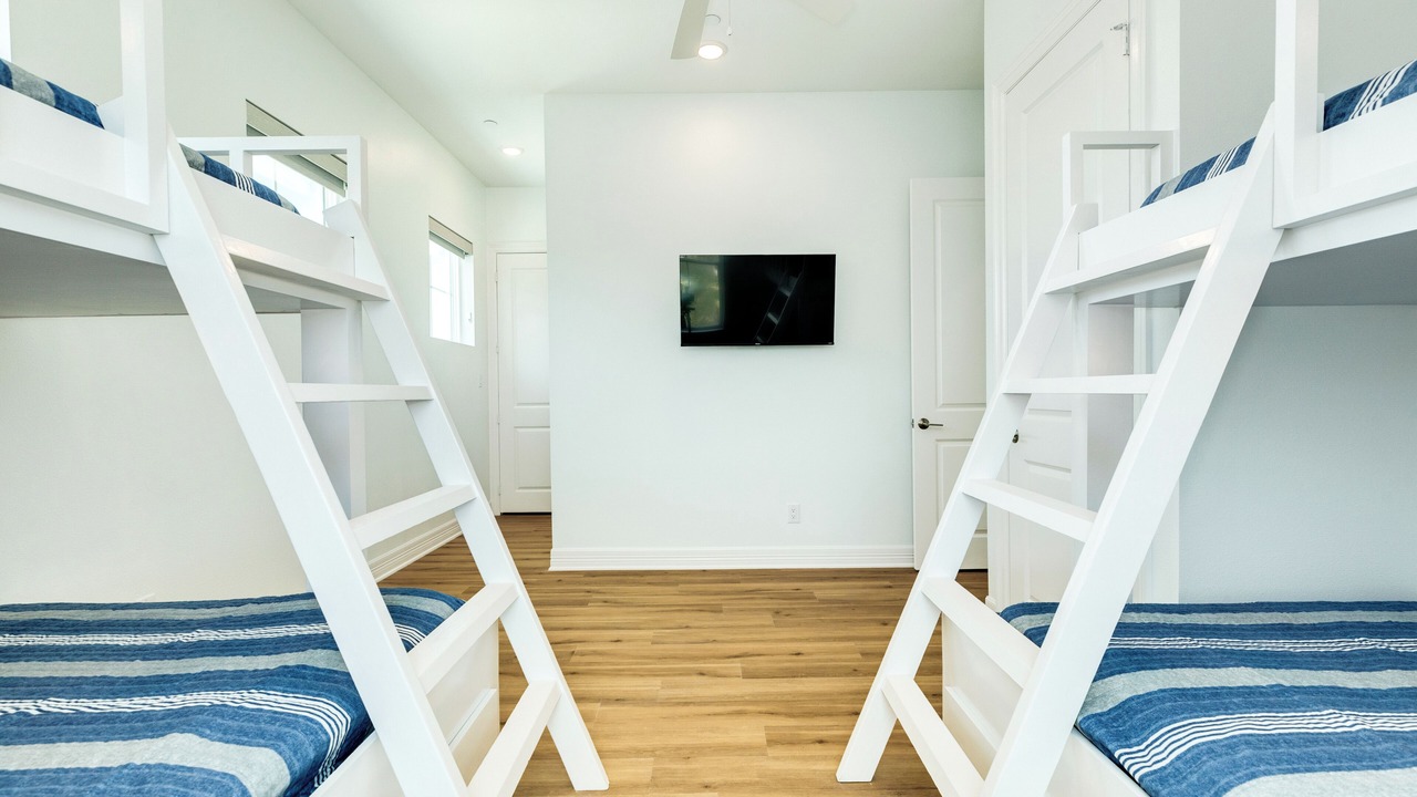 Photo of Bedroom in Beachside Village