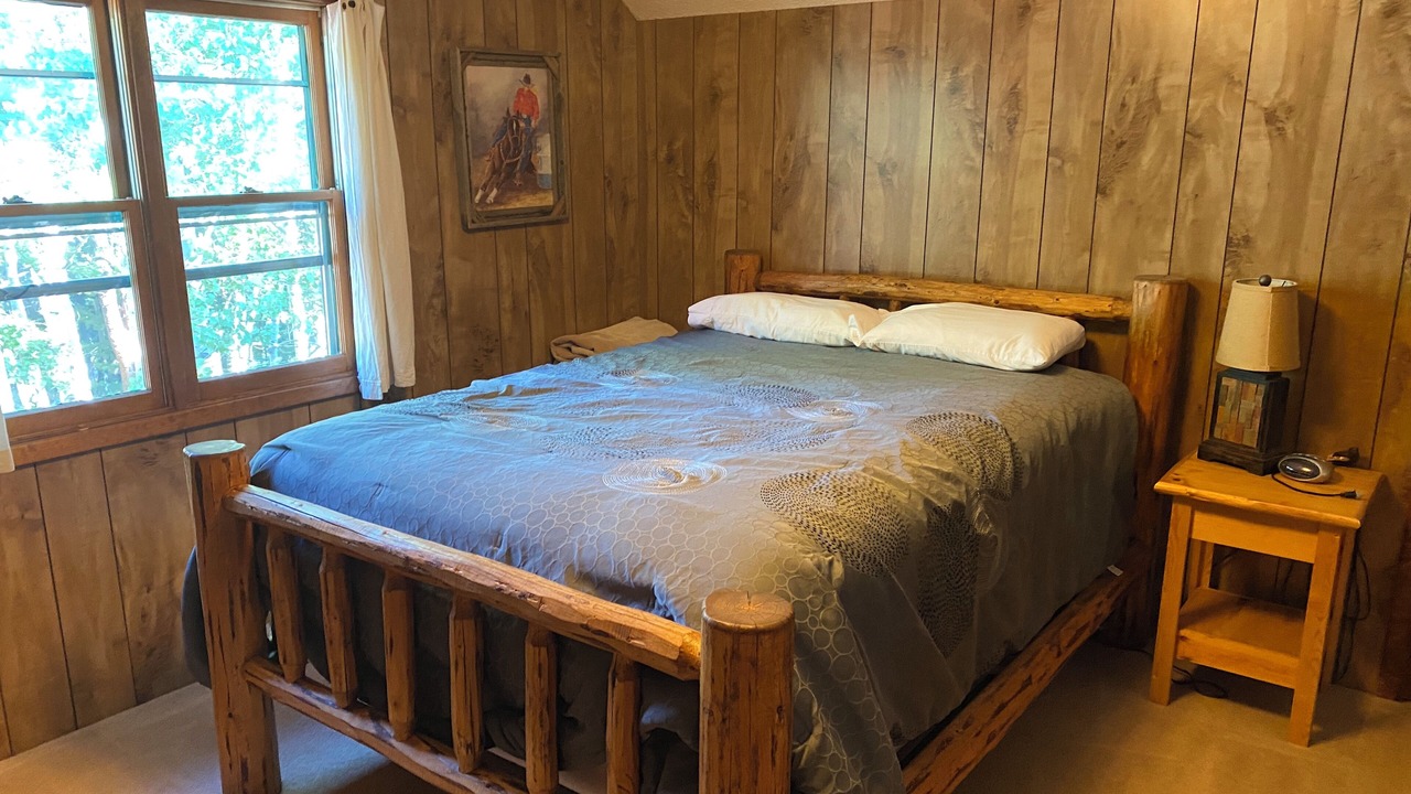 Photo of Bedroom in Lyons