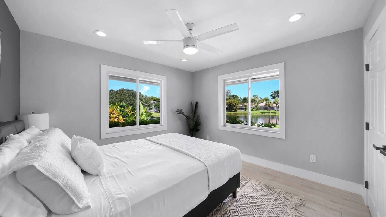 Photo of Bedroom in Pine Woods