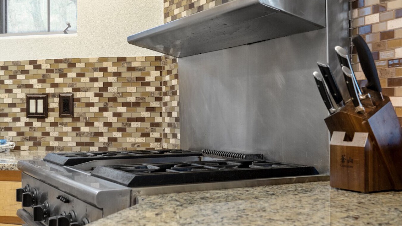 Photo of Kitchen in Skyway