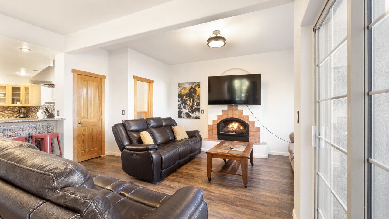 Photo of Livingroom in Skyway
