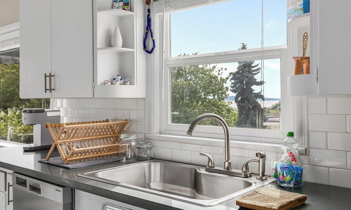 Photo of Kitchen in West Queen Anne