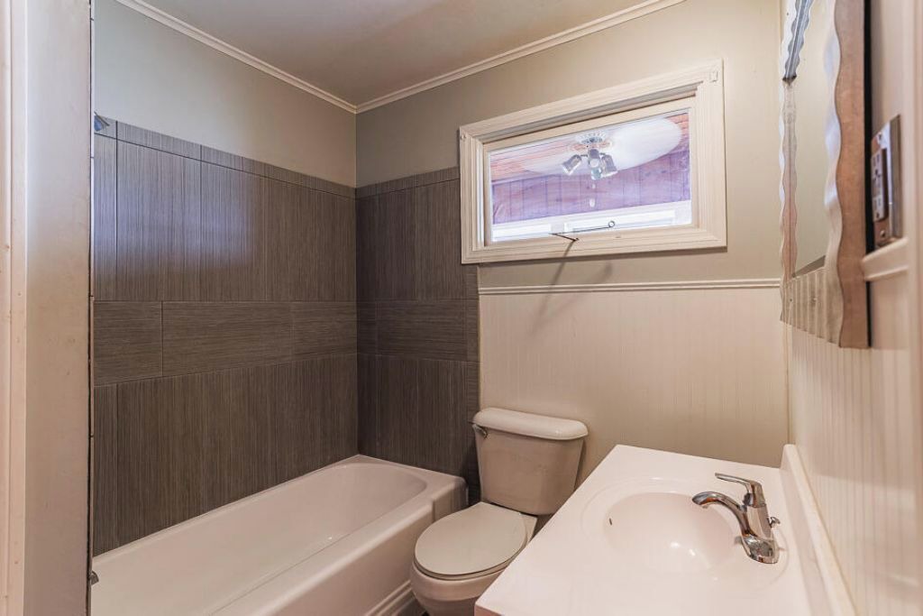 Photo of Bathroom in Horton