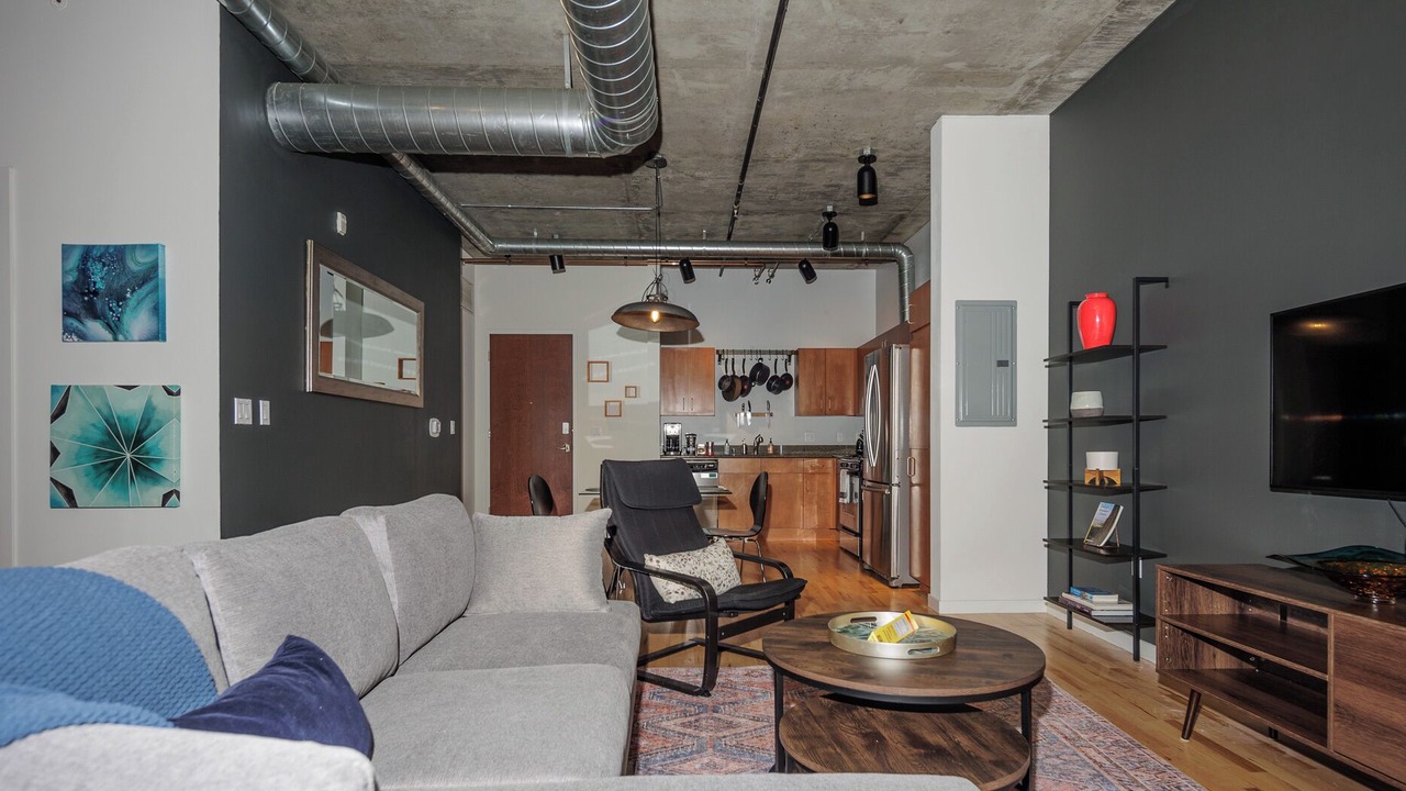 Photo of Livingroom in Central Boulder