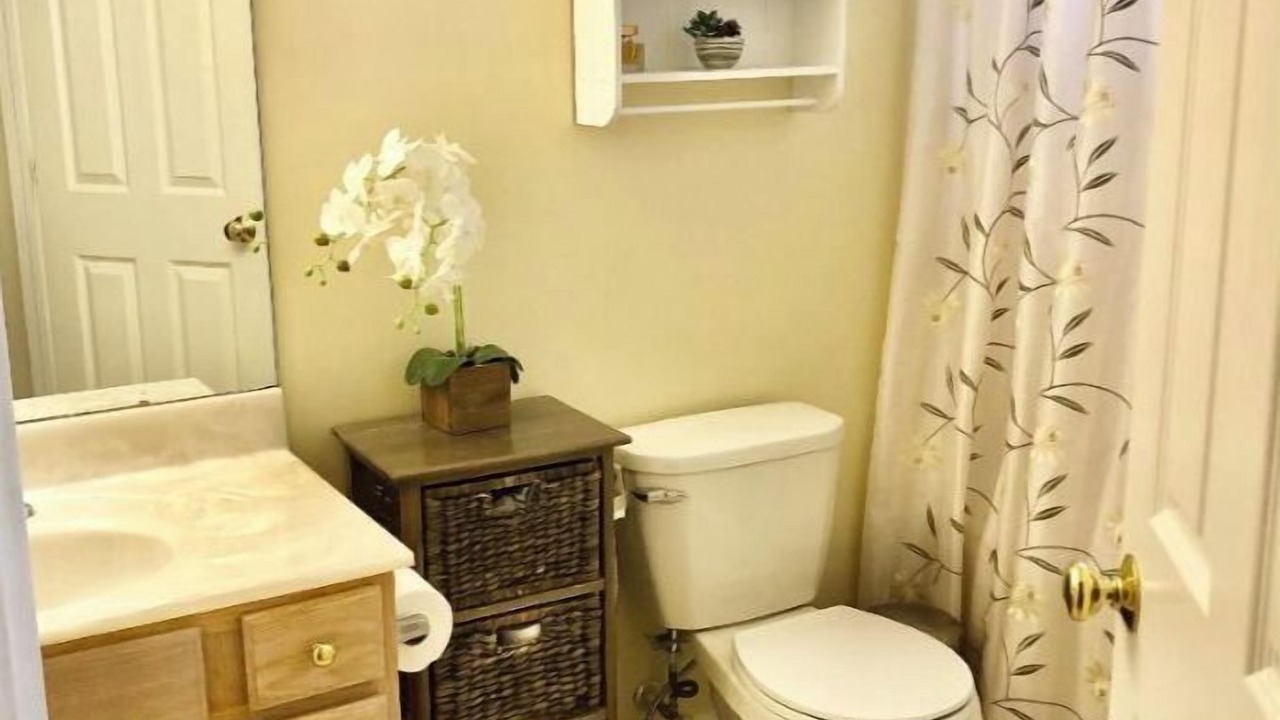 Photo of Bathroom in Mount Aetna