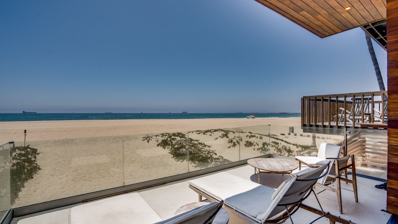 Photo of Patio Balcony in Seal Beach