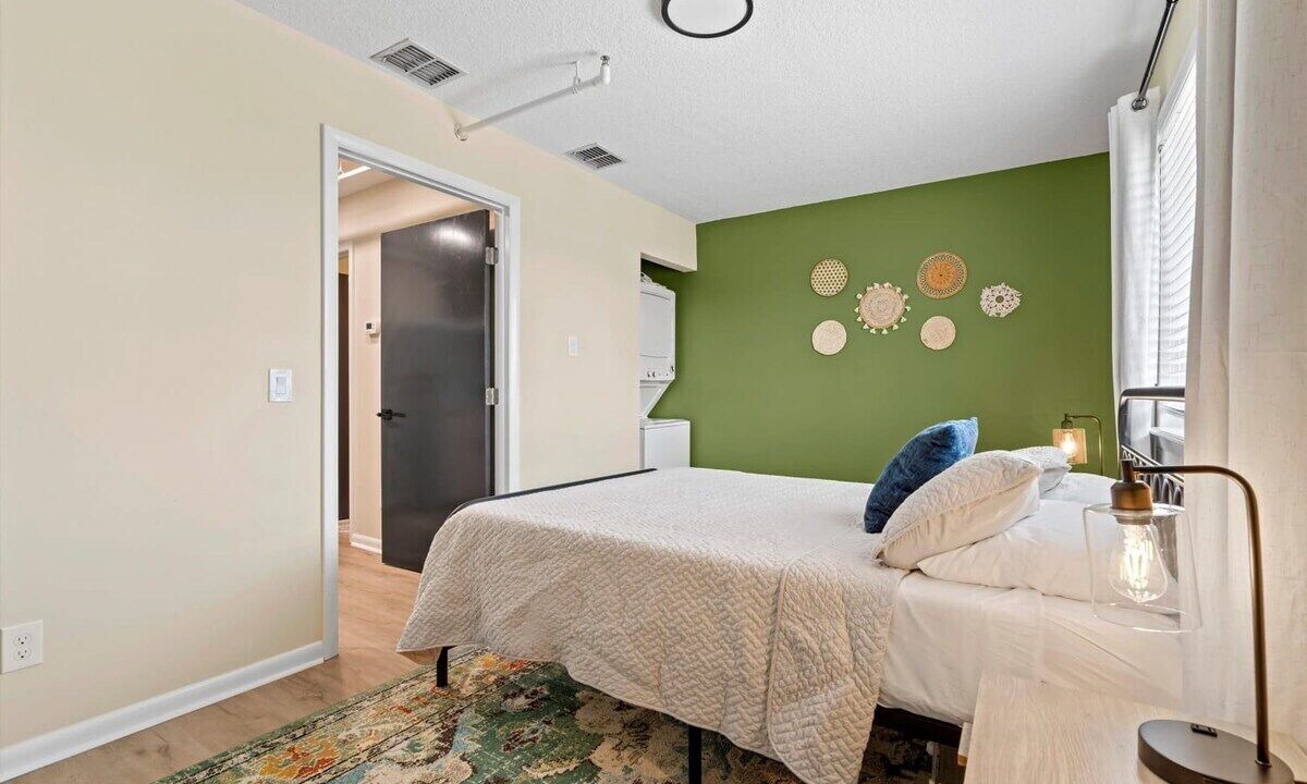 Photo of Bedroom in Atlantic Beach