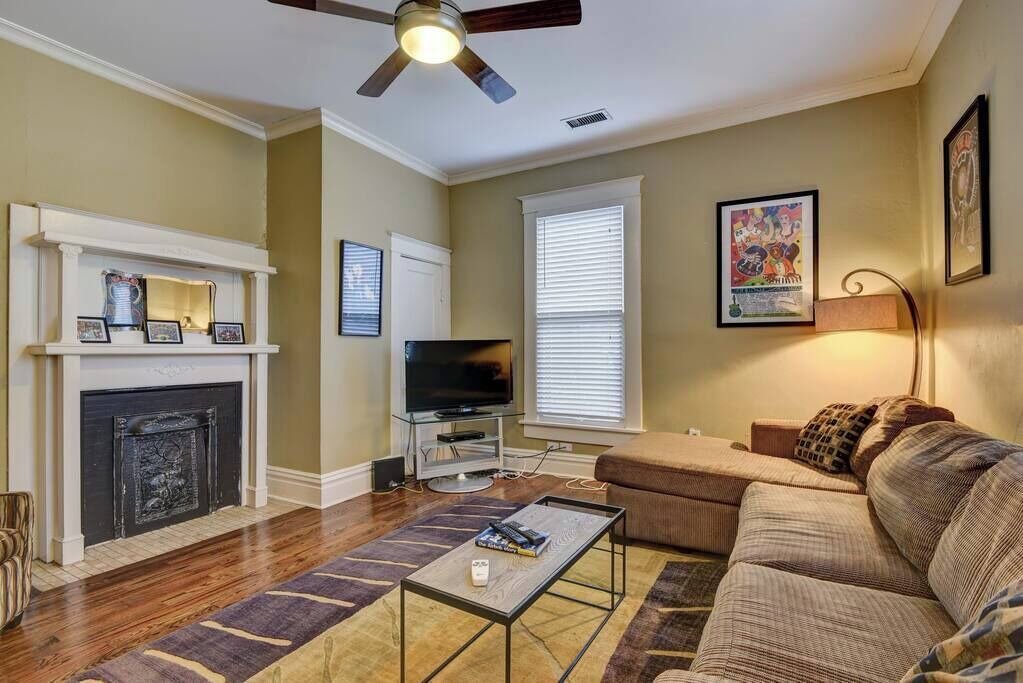 Photo of Livingroom in Lenox