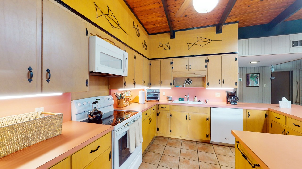 Photo of Kitchen in McQueeney