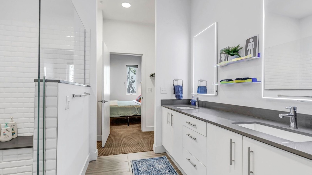 Photo of Bathroom in Five Points