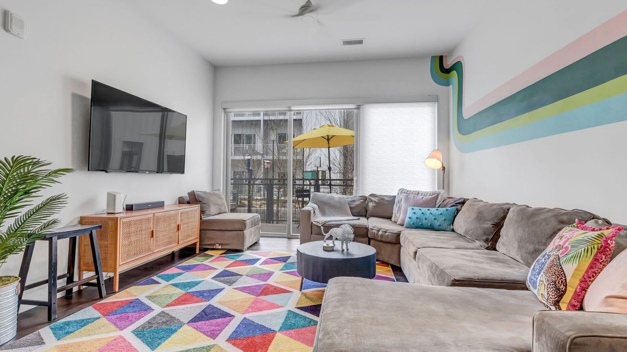 Photo of Livingroom in Five Points